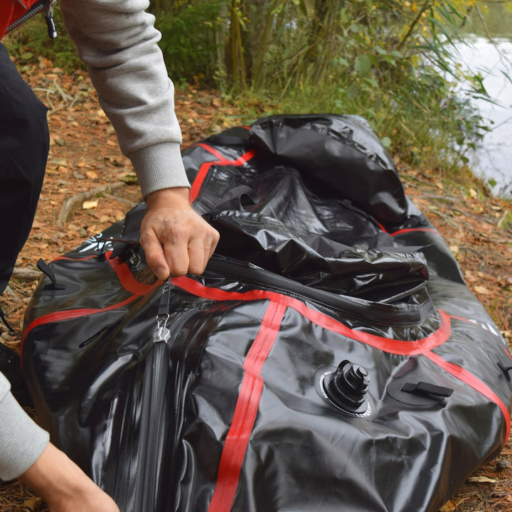 Packraft Adventure Musta Pitkille Matkoille