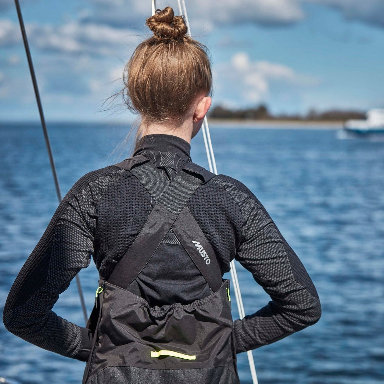 MUSTO NAISTEN BR2 OFFSHORE 2.0 VENEILYHOUSUT