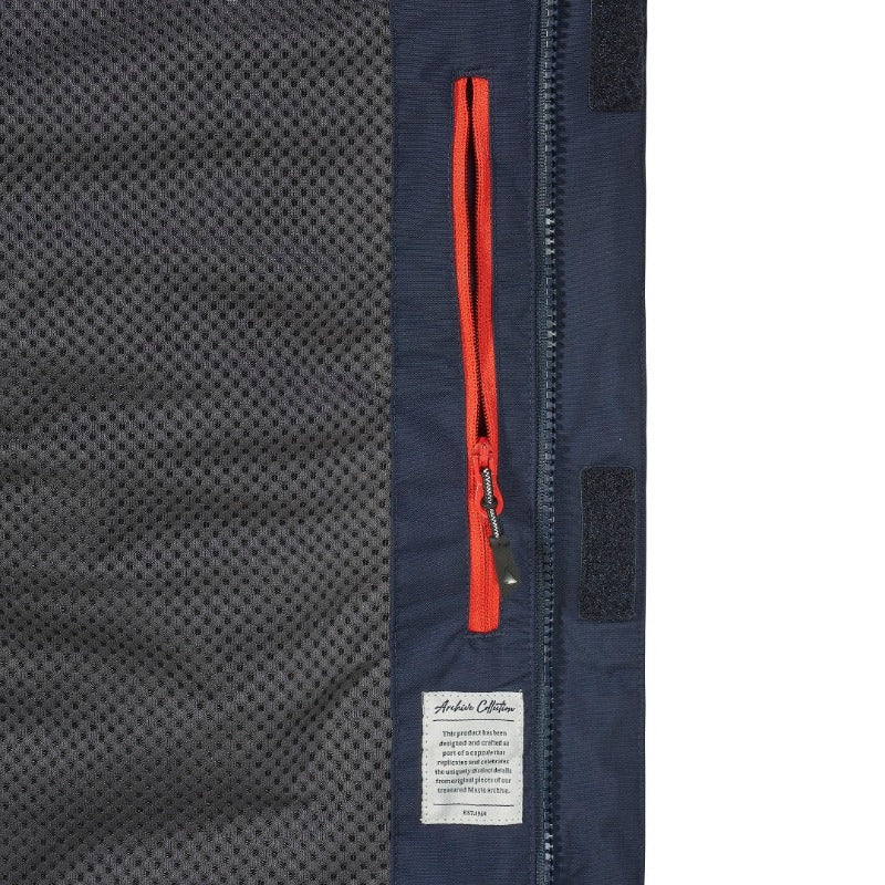 MUSTO MIESTEN 64 TAKKI